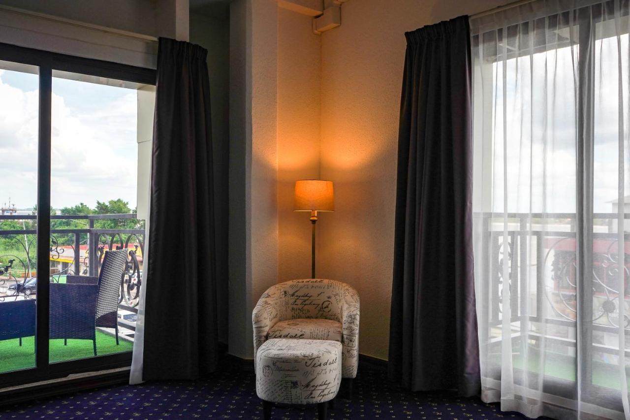 Royal Breeze Paramaribo Bagian luar foto